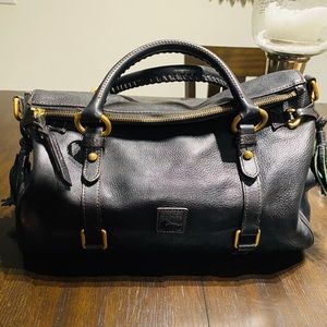 Flash Sale 🎉 Dooney & Burke Florentine - Medium